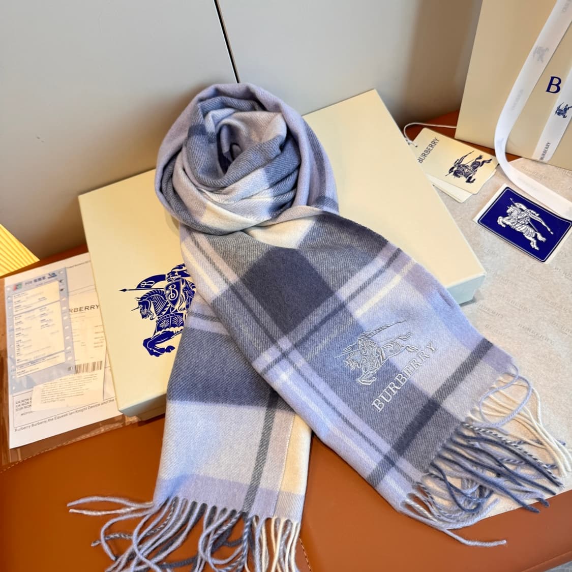 버버리 양면 머플러 램스울 100% 추동 단품
 상품이미지4