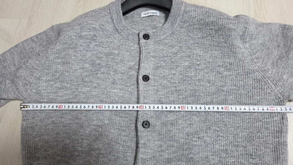 (착샷) 더니트컴퍼니 알파카 블렌드 라운드 니트 가디건 상품이미지6