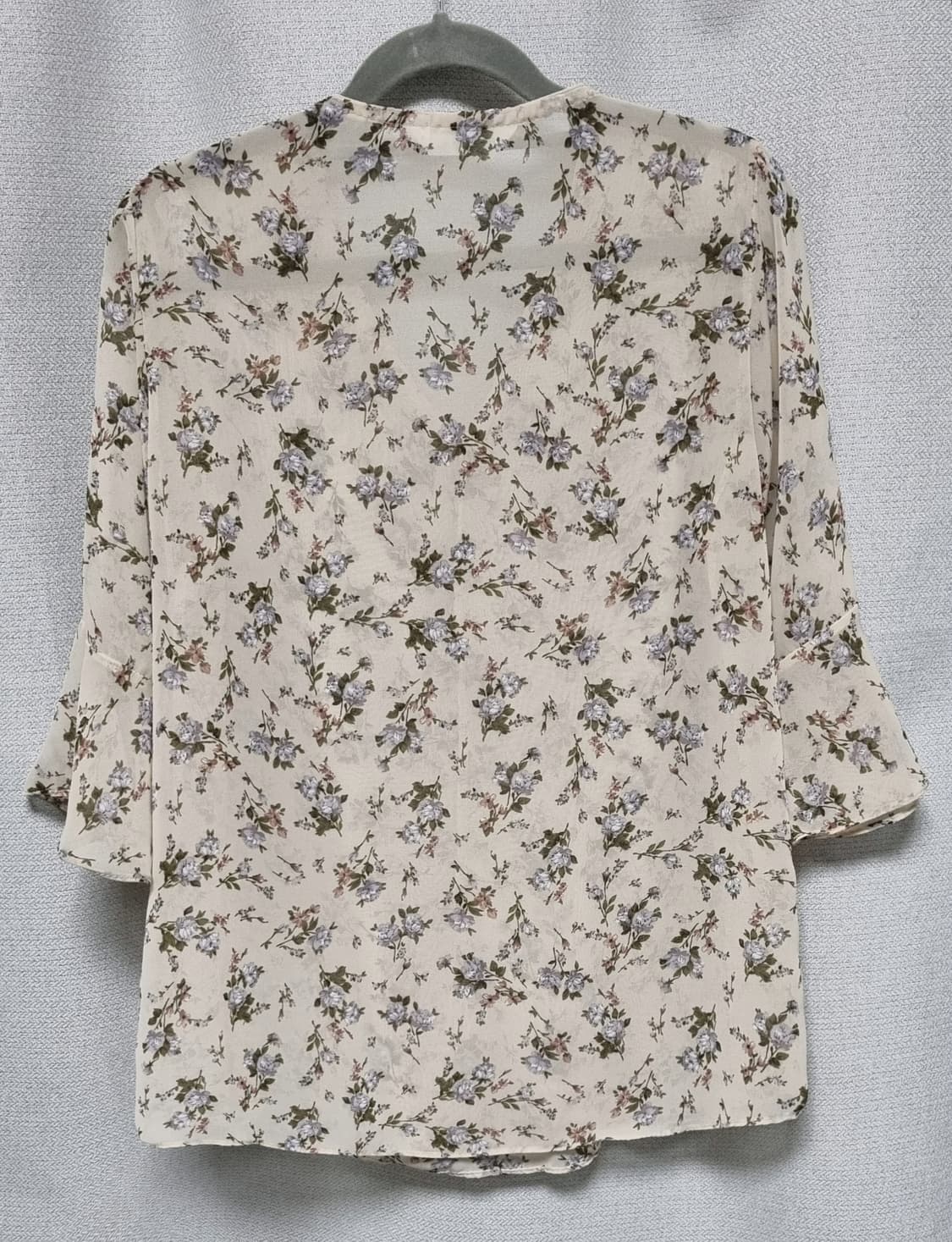 7부 소매 V라인 블라우스 상품이미지3