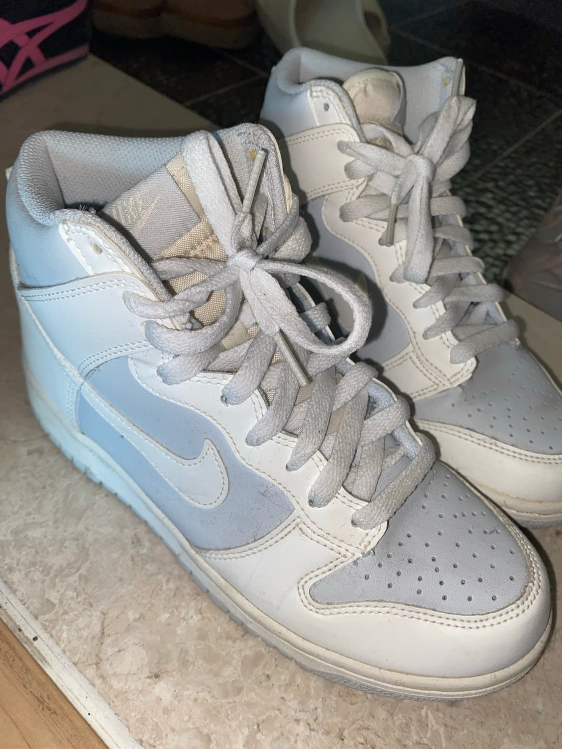 덩크 하이 퓨어 플래티넘 240(6Y•W) 상품이미지2