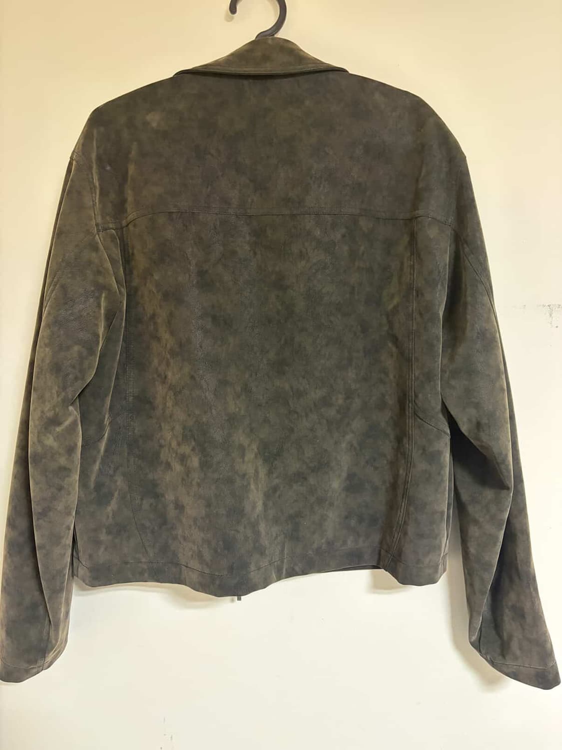 COOR 페이크 스웨이드 커브 라인 점퍼 (블랙브라움) 상품이미지2