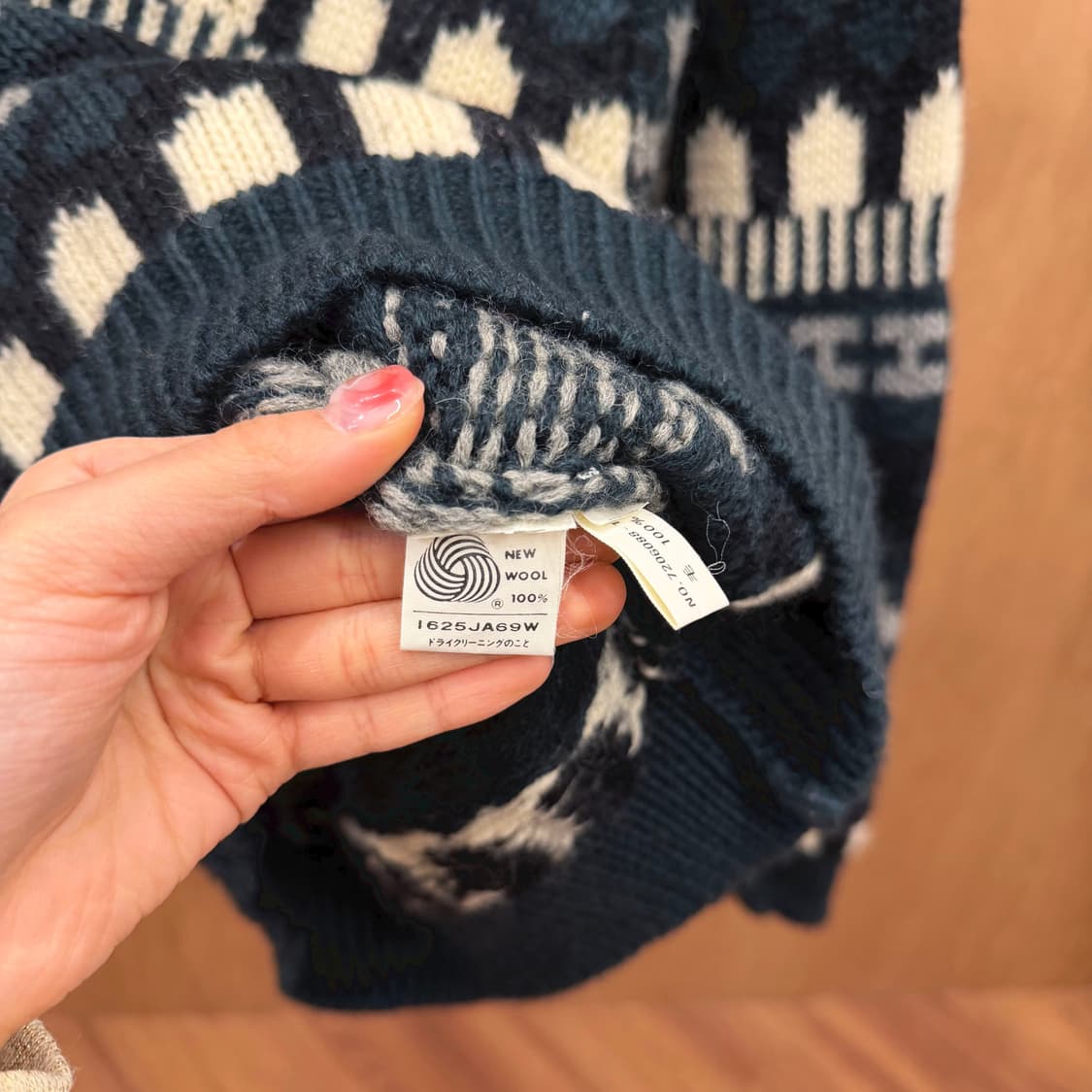 빈티지 라운드넥 긴팔 울 니트 노르딕 페어아일 패턴 디테일 그린 네이비 상품이미지7