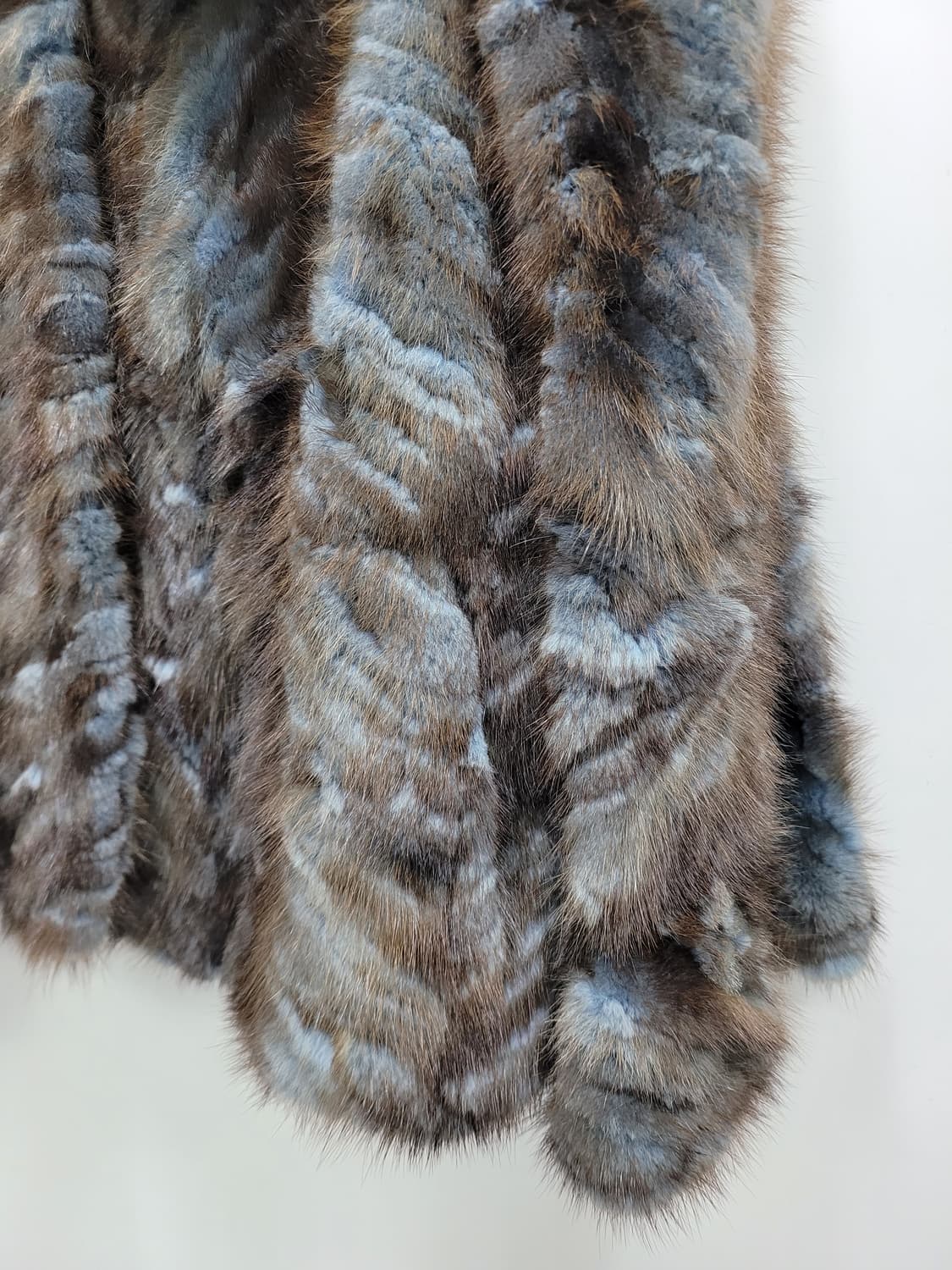 정욱준 디자이너 LONE 밍크 숏 코트 / 여 S
 상품이미지5