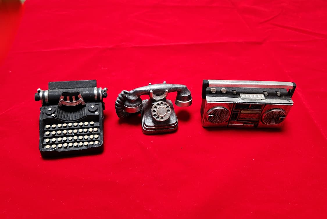 레트로 빈티지 소품 세트 (타자기/전화기/라디오) 상품이미지2