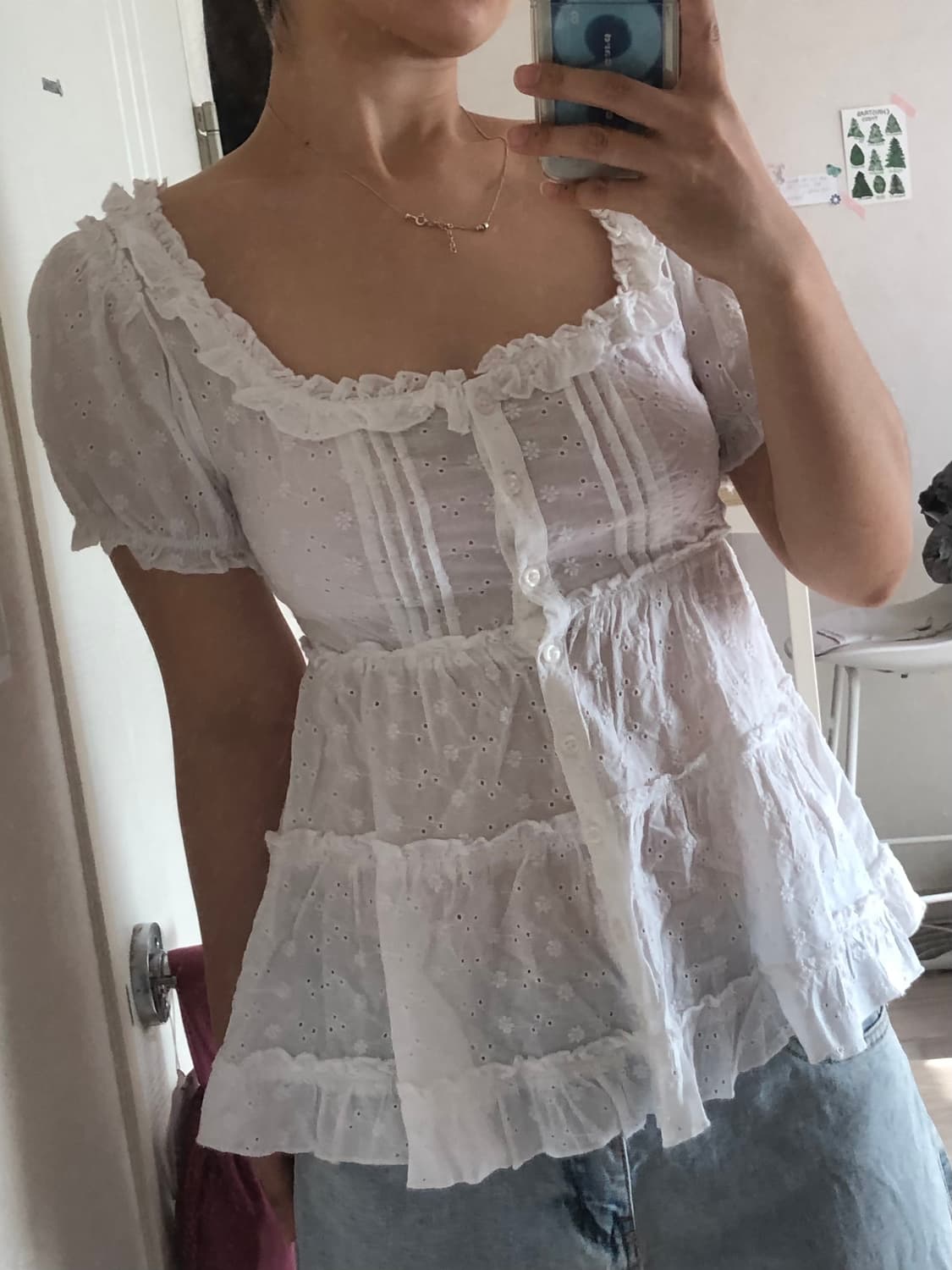 어반아웃피터스 김치블루 레이스 핀턱 퍼프 블라우스 상품이미지8
