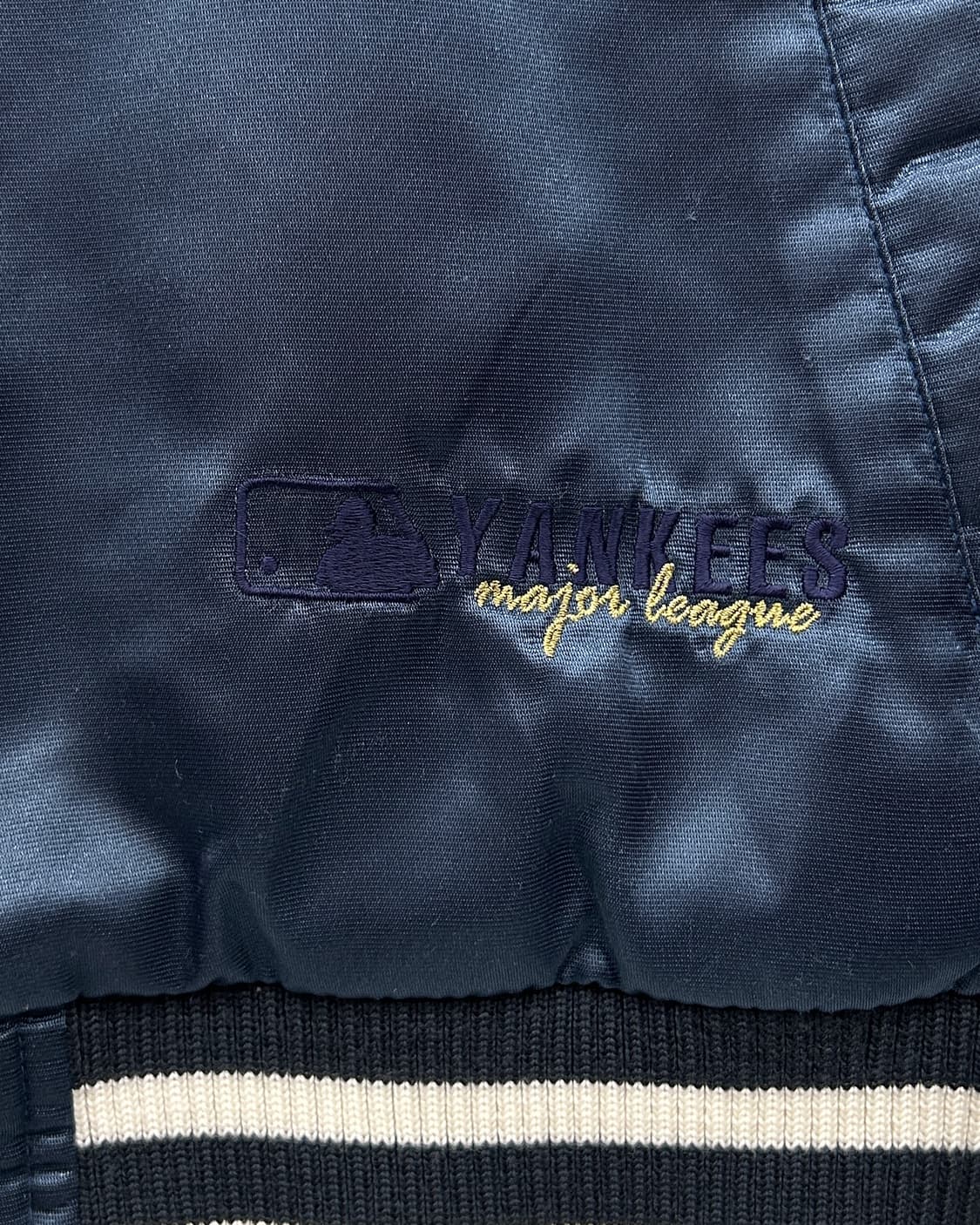 엠엘비 00s  뉴욕 양키즈 사틴쉘 스타디움 자켓 상품이미지5