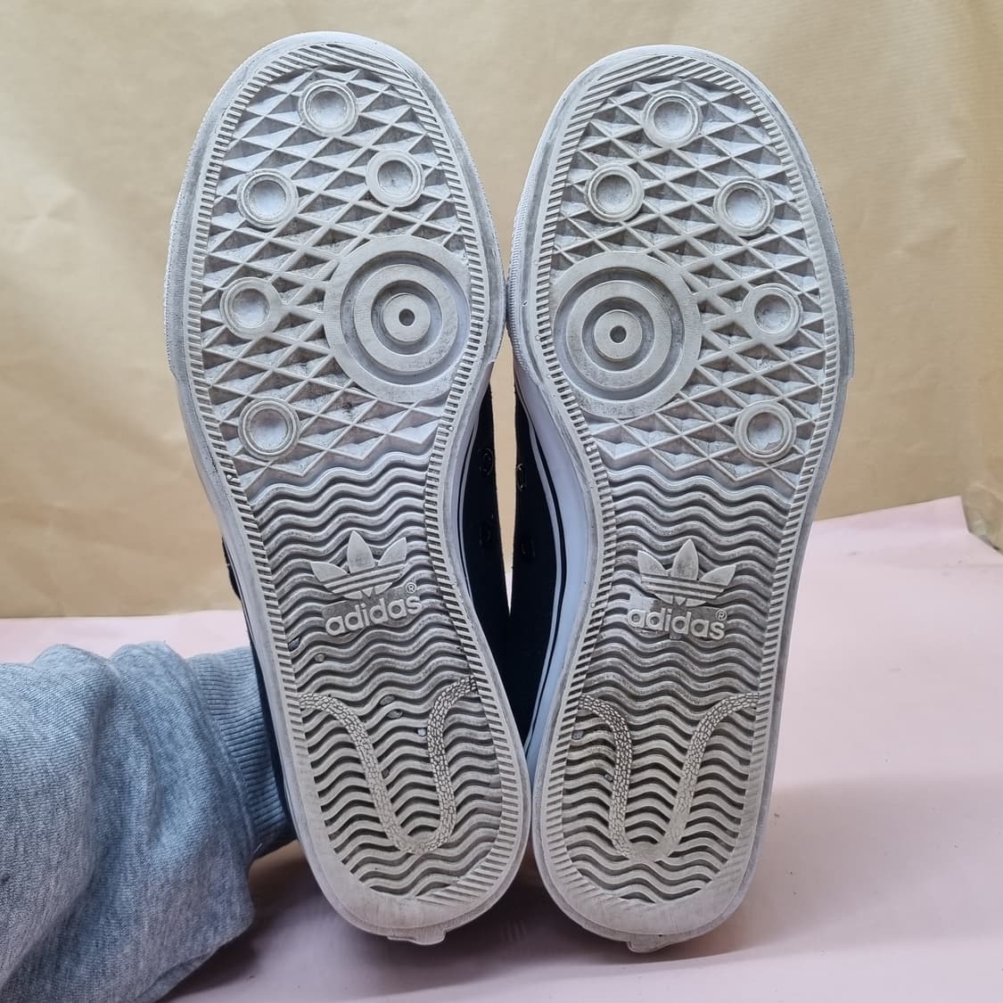 아디다스 니짜 트레포일 하트 스니커즈 245 상품이미지3