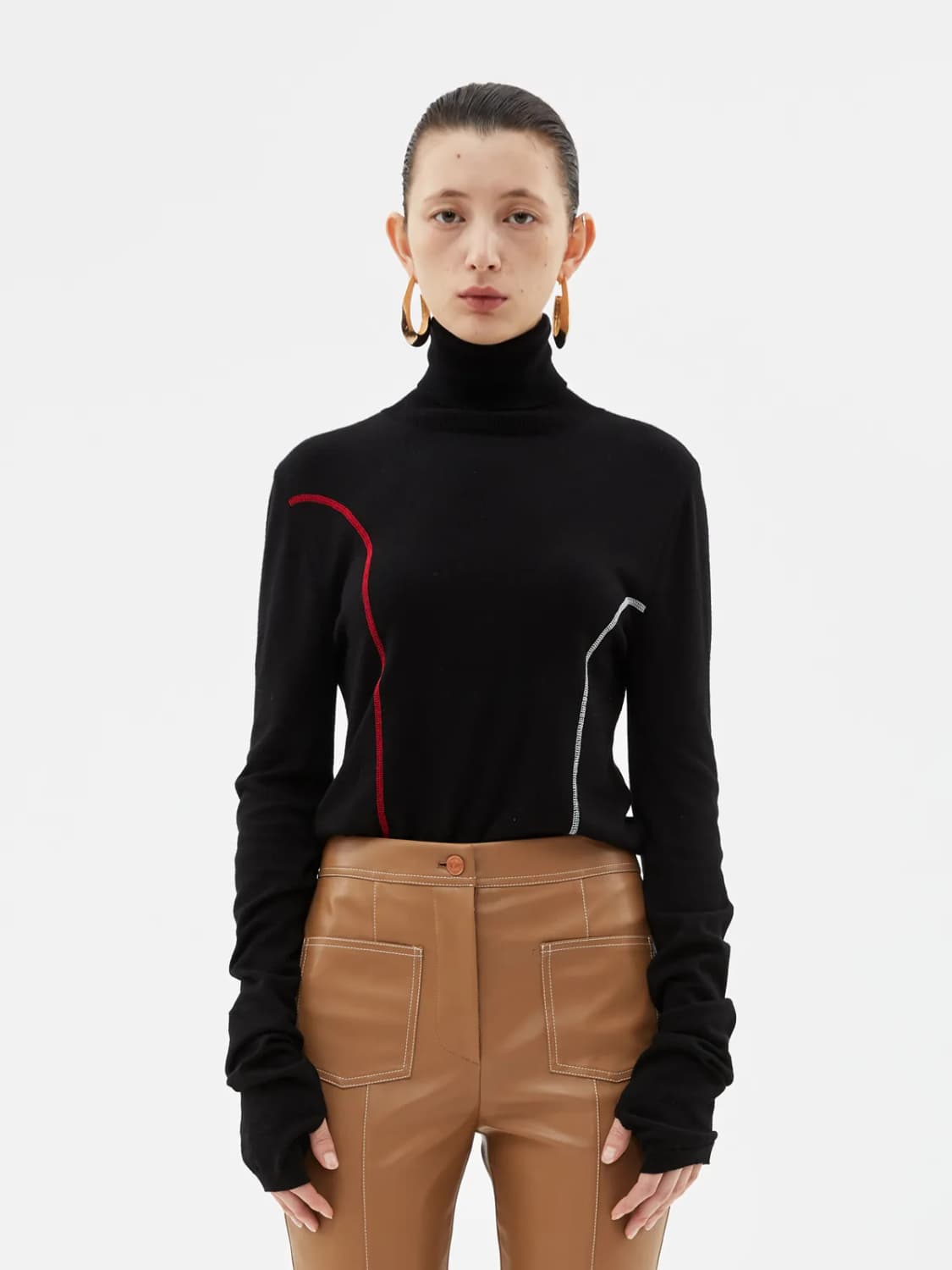 앤더슨벨 포 우먼 콘트라스트 워머 터틀넥 블랙 니트 상품이미지1