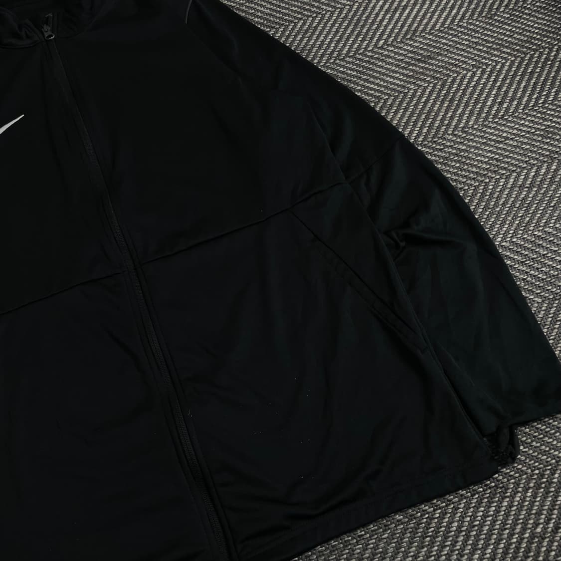 나이키 드라이핏 스우시로고 트레이닝 자켓 블랙o 3533 상품이미지3