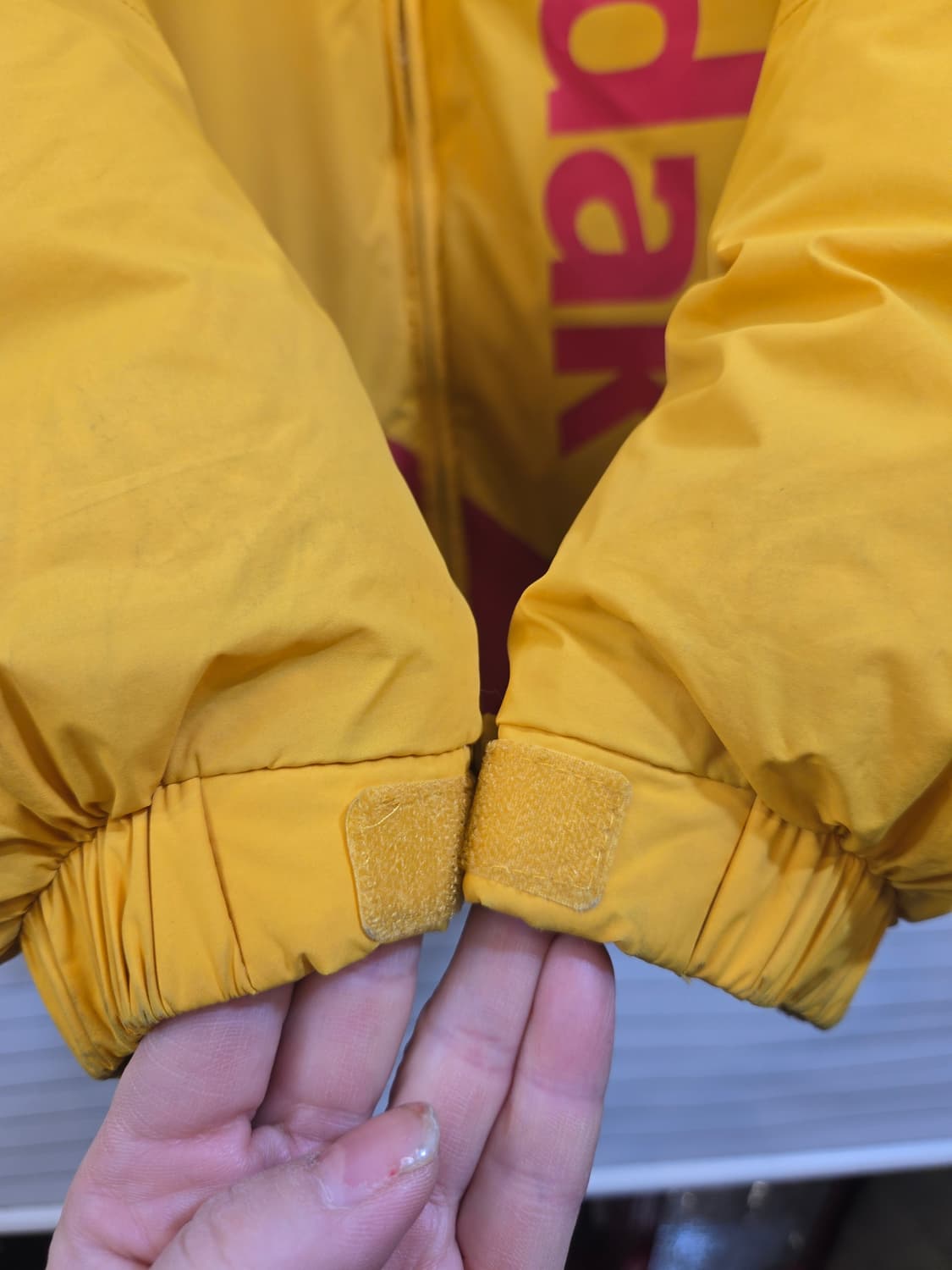 코닥 빠니보틀  옐로우 패딩 점퍼 상품이미지7