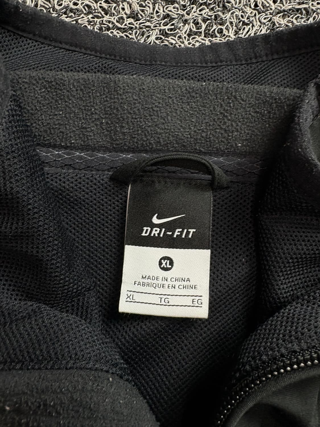 나이키 드라이핏 사이드 스우시 러닝 자켓 1662 상품이미지4