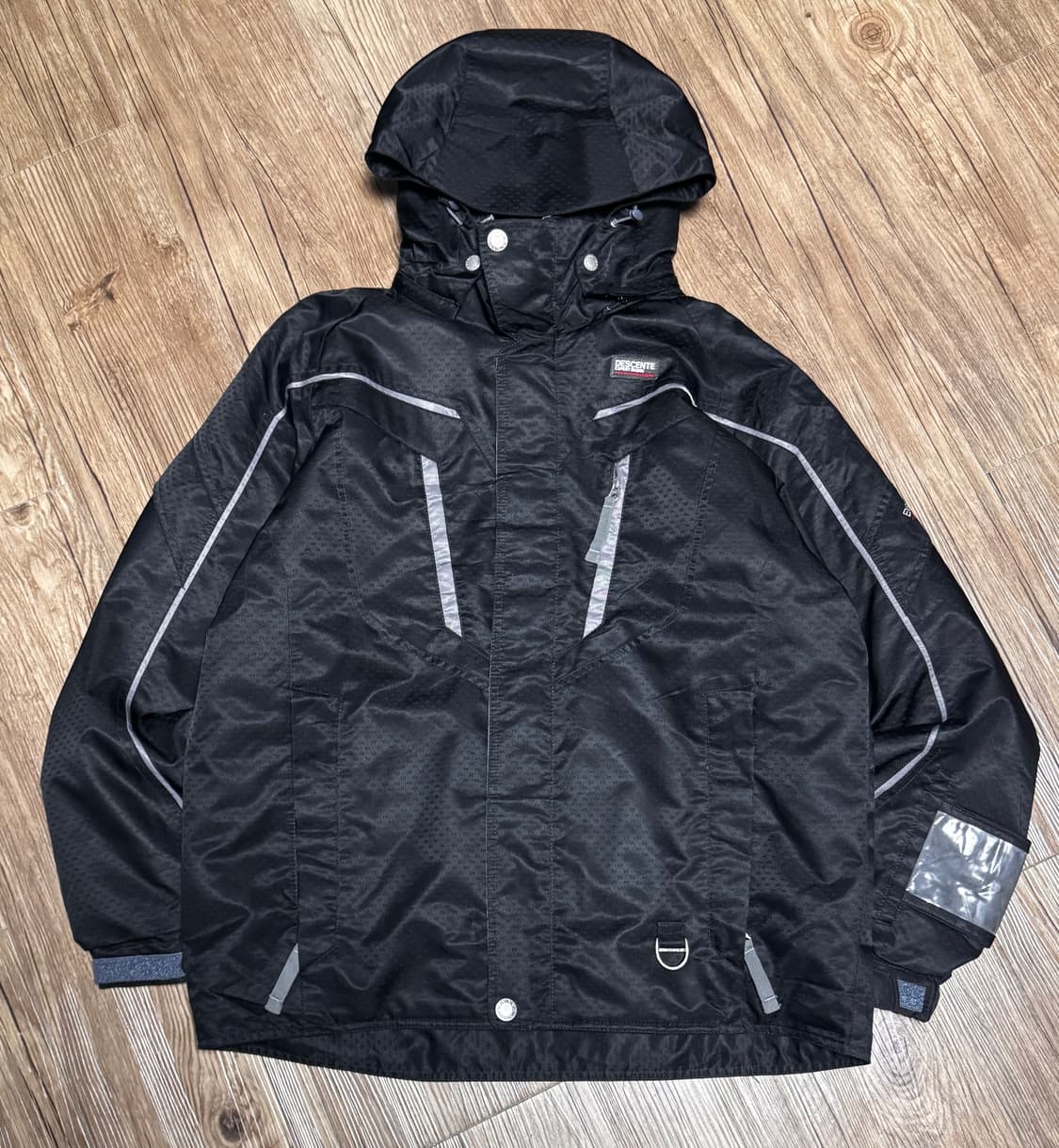 데상트 00s 일본 내수용 방풍 방수 스키 자켓 상품이미지3