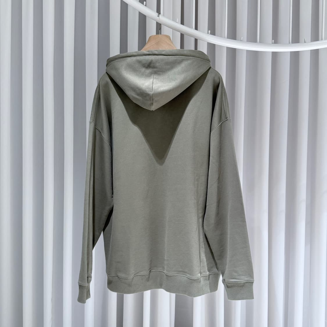 2XL / 로에베 아나그램 레더패치 후드티 상품이미지3
