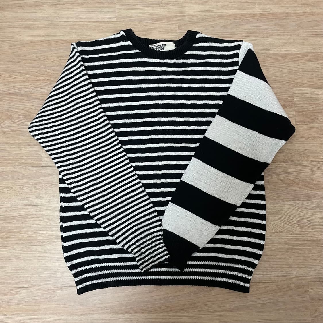 아메리칸어패럴 니트 상품이미지1