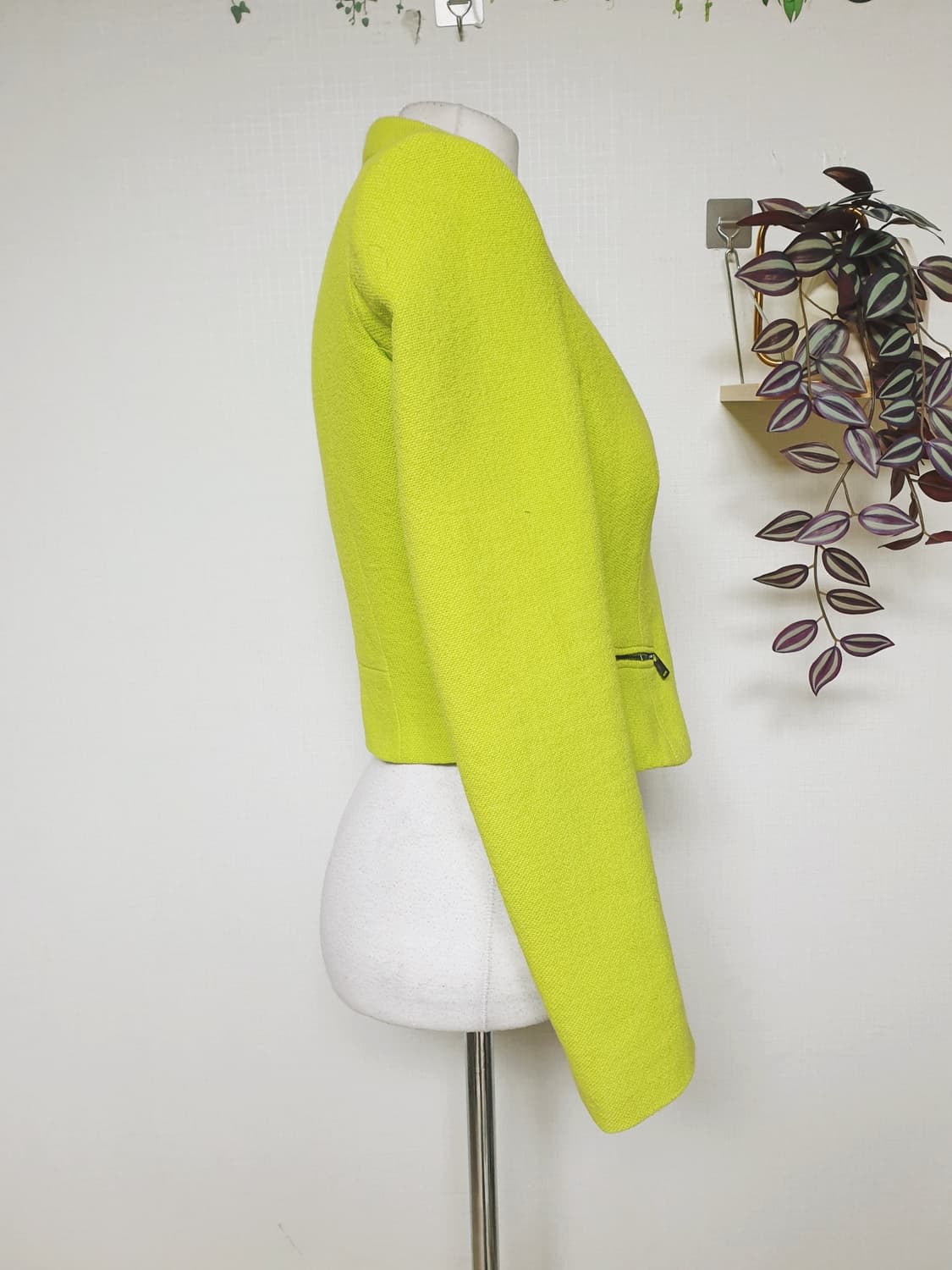 자라 힘있는트위드 라이더자켓 66 크롭 라임 M 상품이미지7