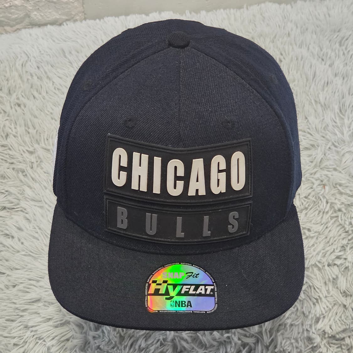 L8-1:NBA 시카고 불스 하이플랫 스냅백 블랙 (약 56–59cm)
 상품이미지1