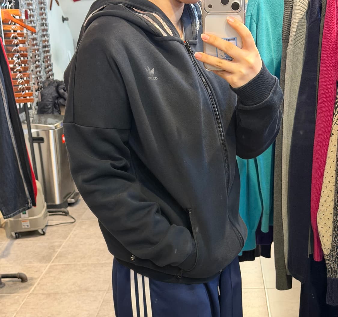 [NO.9] 아디다스 검은색 후드집업 상품이미지2