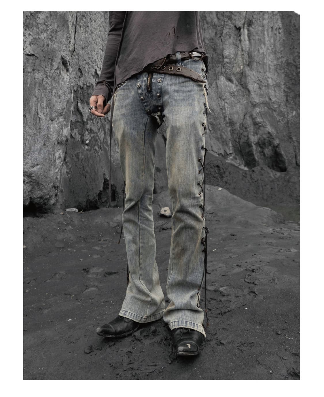 the space between us flare pants 상품이미지1