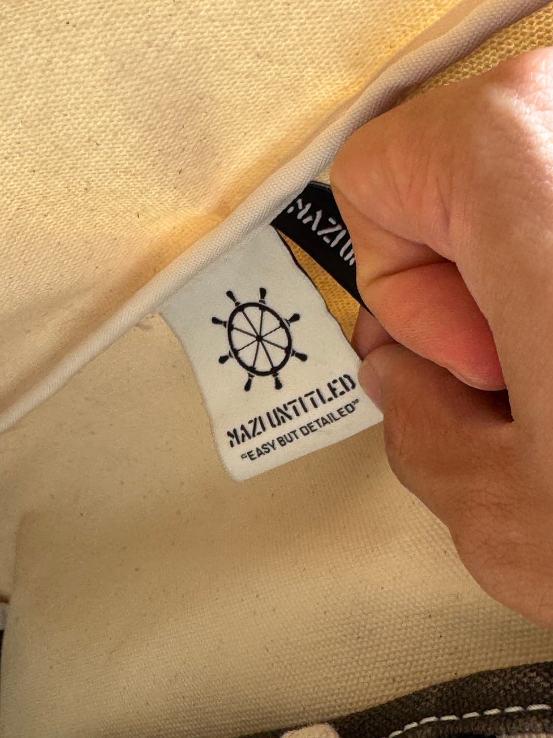 마지언타이틀 캔버스 토트백 올리브/에크루 상품이미지5