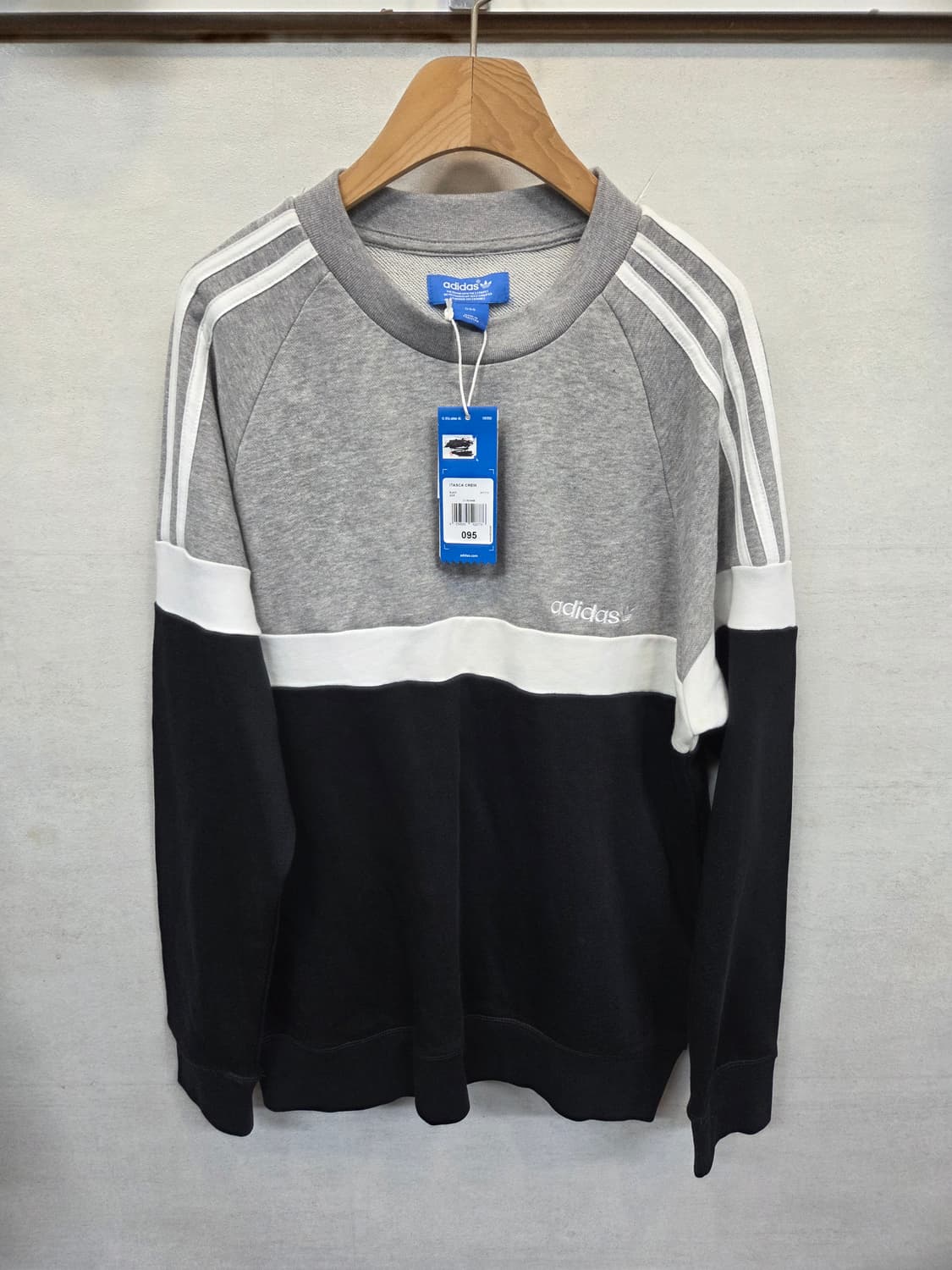 아디다스 itasca 크루 맨투맨 95 상품이미지1