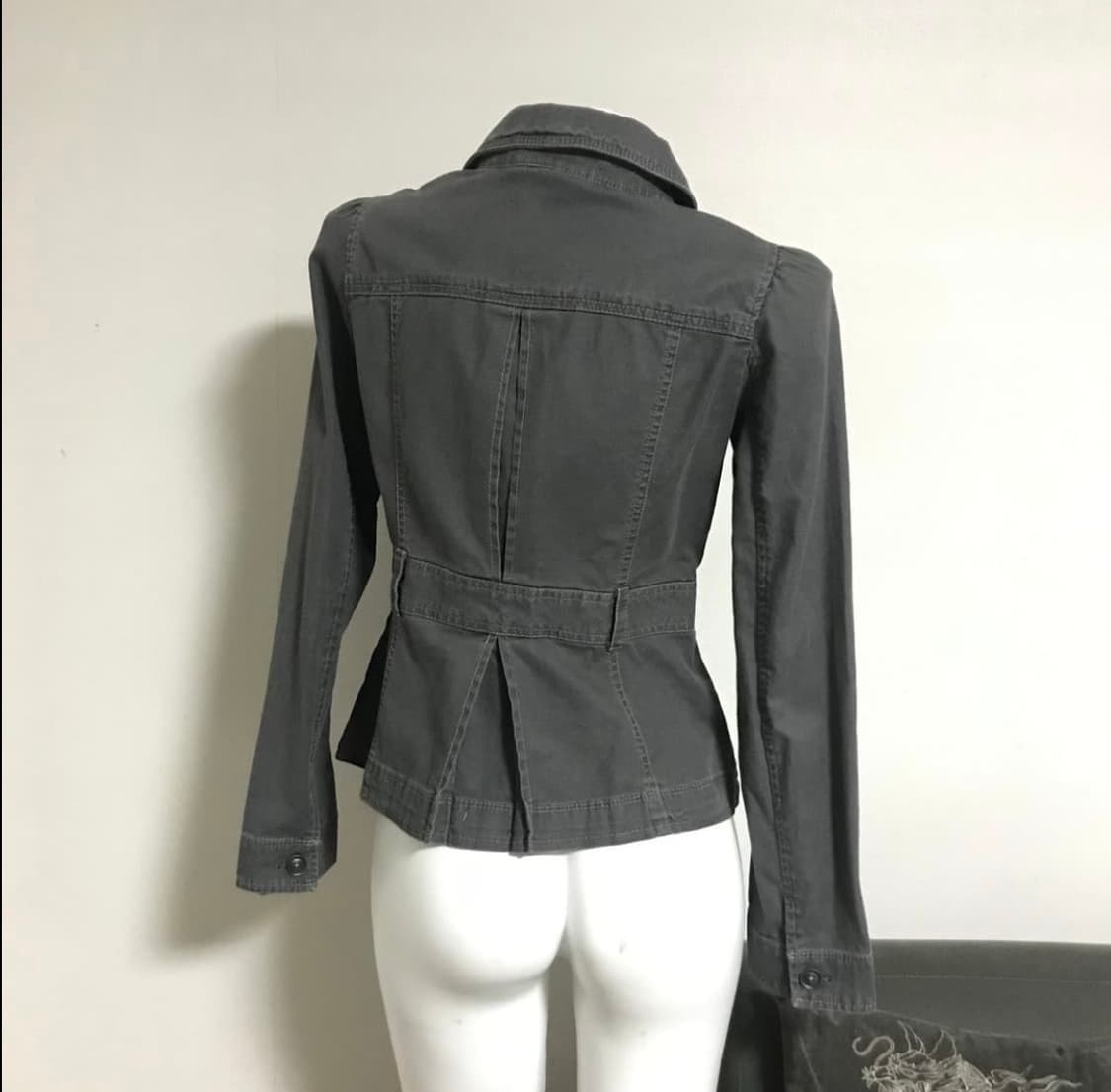 Grey denim stitch detail jacket 상품이미지4