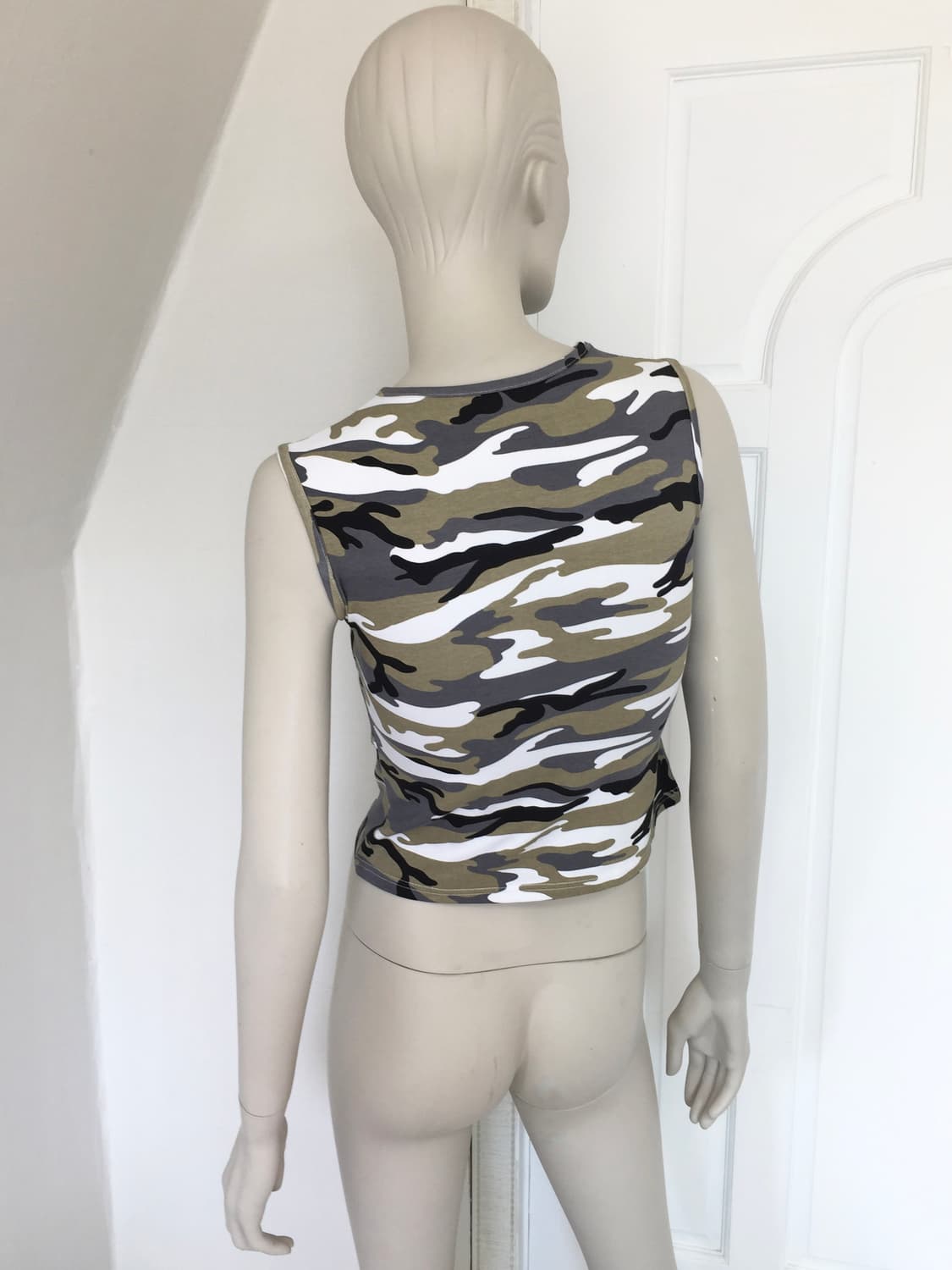 Camo Slant Zip Tank Top 상품이미지4