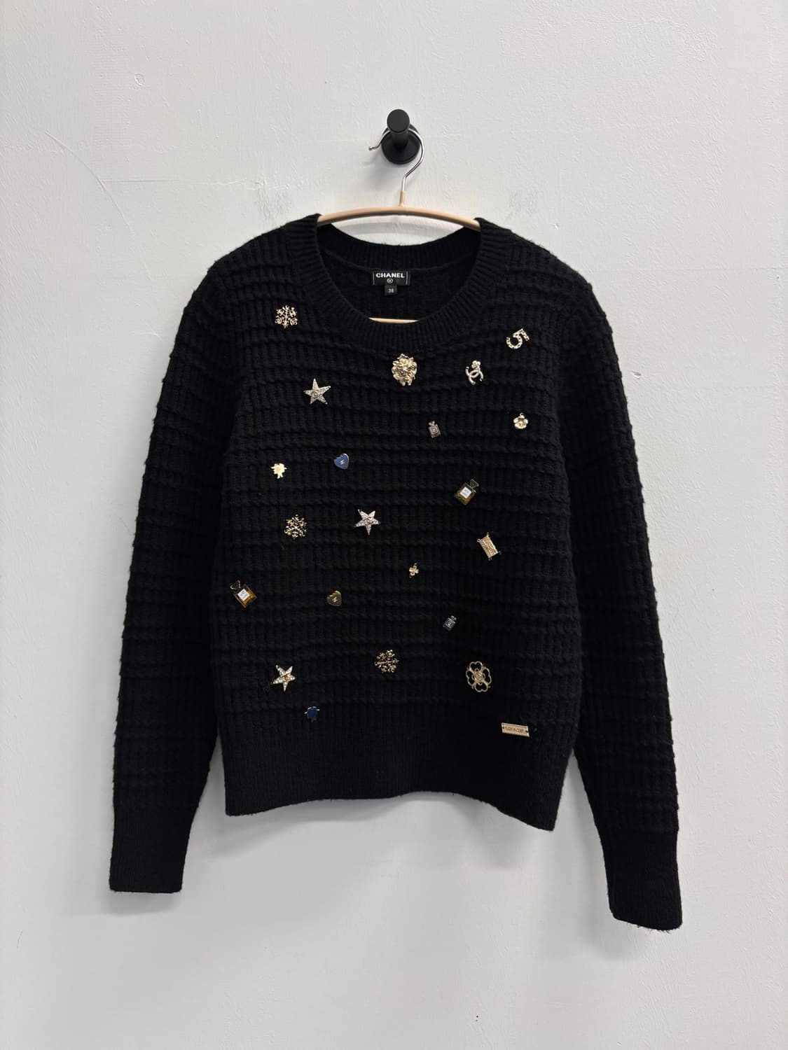 CHANEL 샤넬 블랙 스팽글 니트 상품이미지3