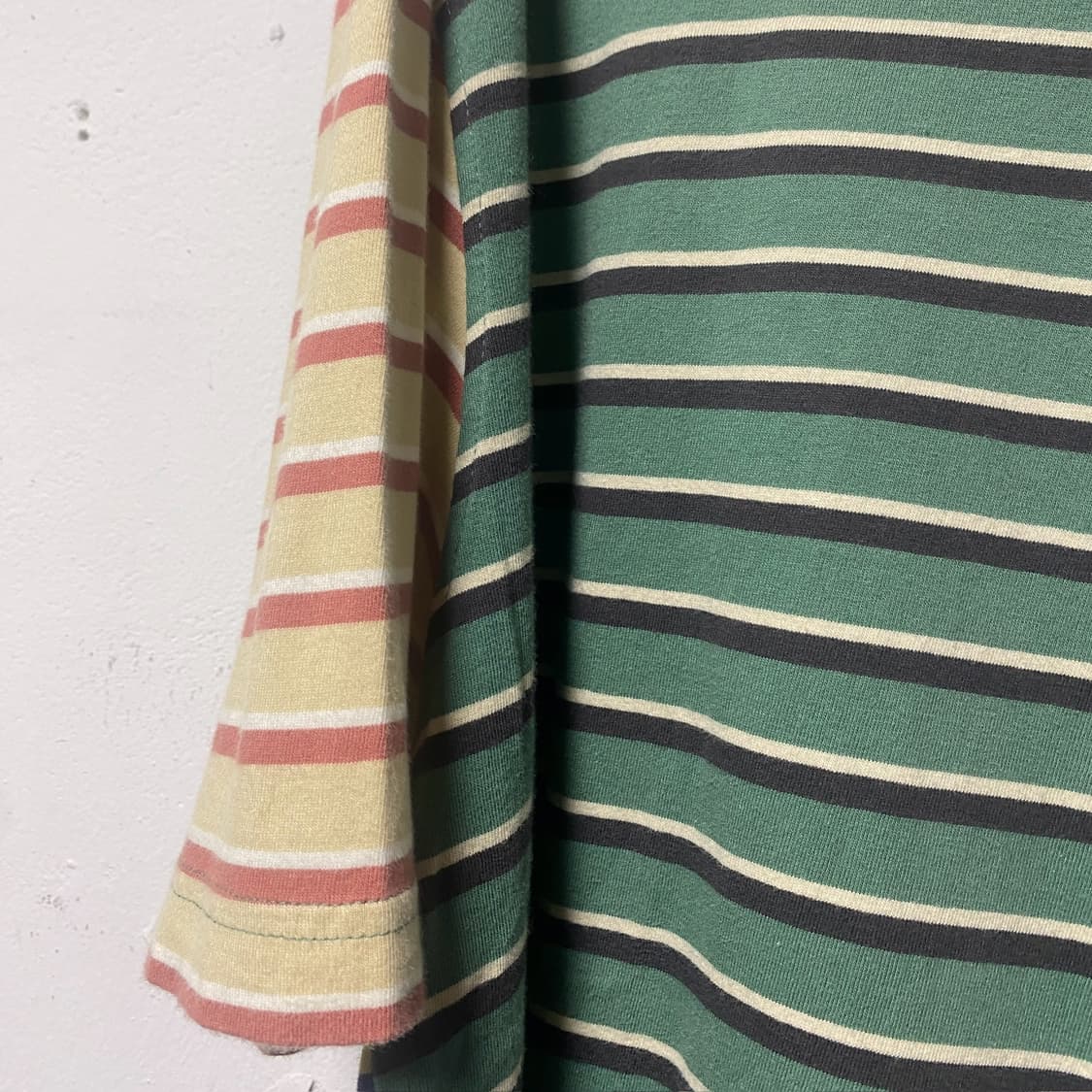 Stussy Contrast Stripe Pocket T-Shirt 상품이미지4