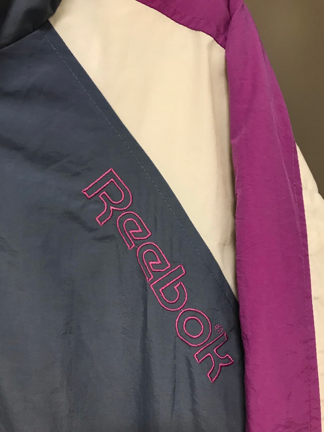 리복 올드스쿨 바람막이 상품이미지4