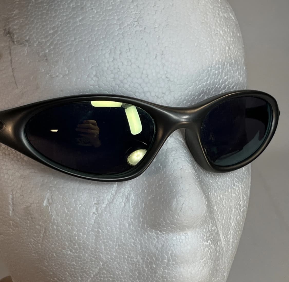 오클리 미뉴트 1.0 건메탈 그레이/그린 상품이미지3