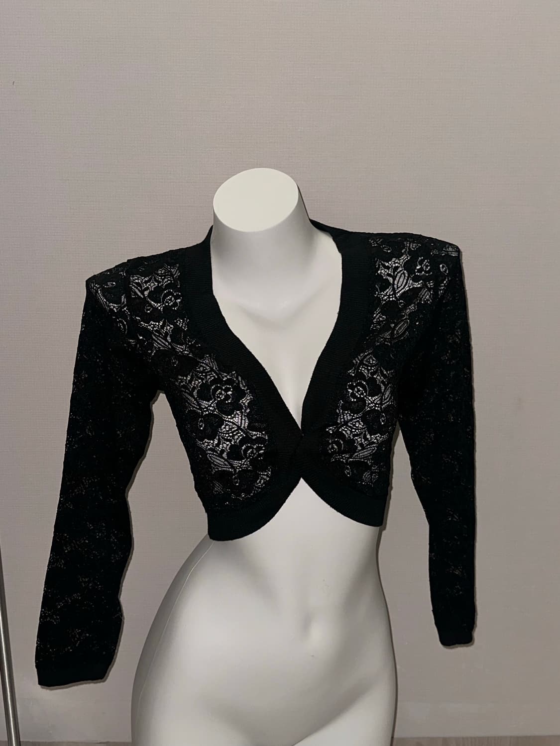 빈티지 레이스 크롭 블랙 가디건 상품이미지1