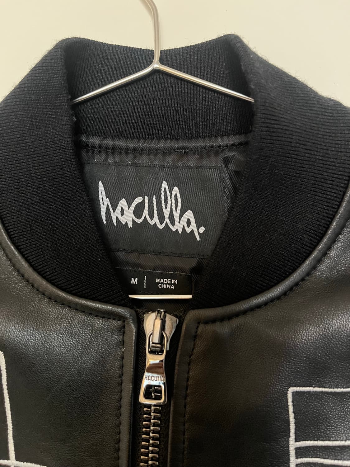 Haculla Graphic Leather Bomber Jacket M 상품이미지2