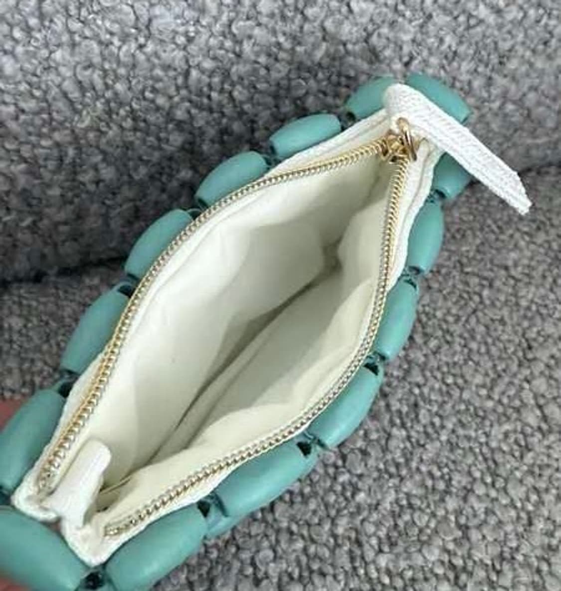 미우미우 비즈 카드 지갑 상품이미지3