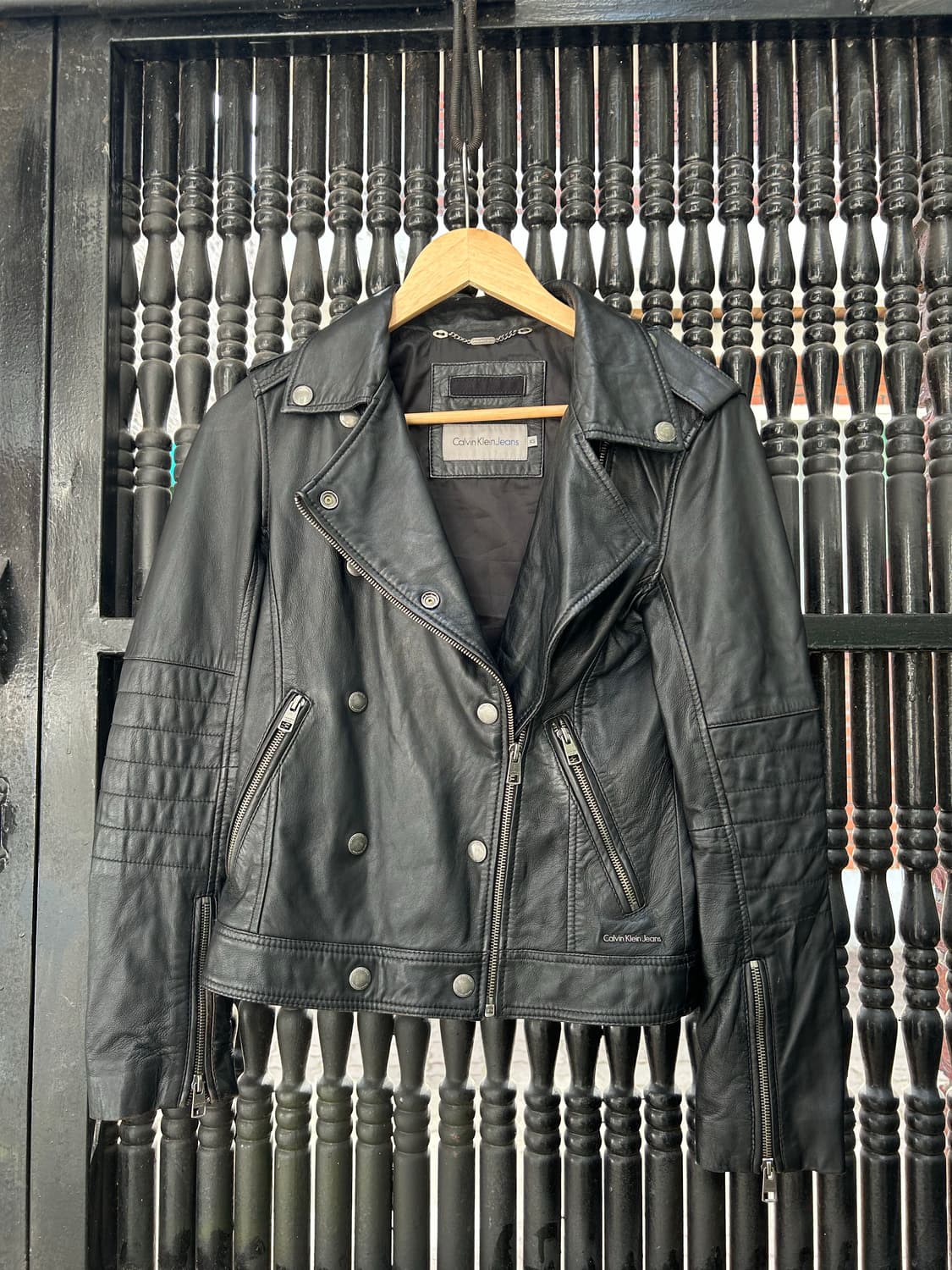 캘빈클라인   블랙컬러  램스킨  빈티지  라이더  자 상품이미지1