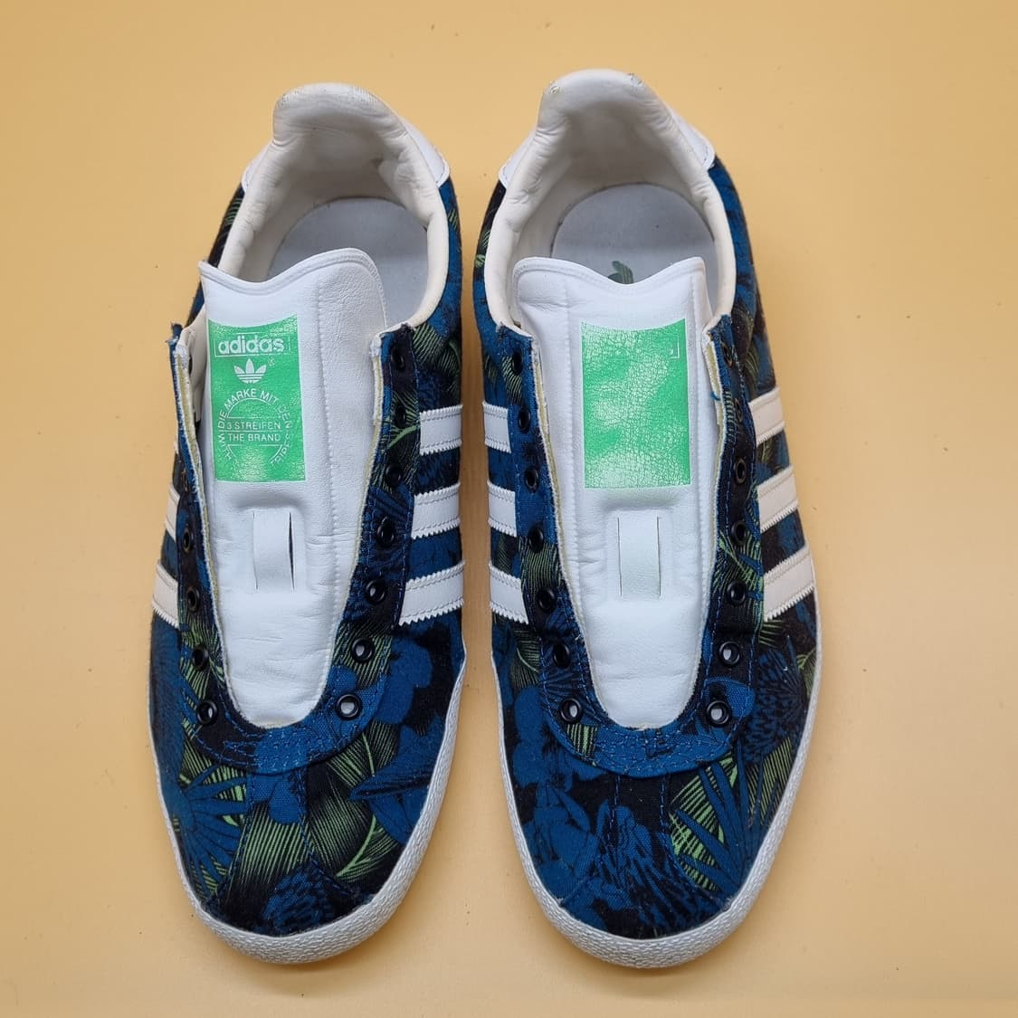 아디다스 가젤 패턴 여성스니커즈235  상품이미지2