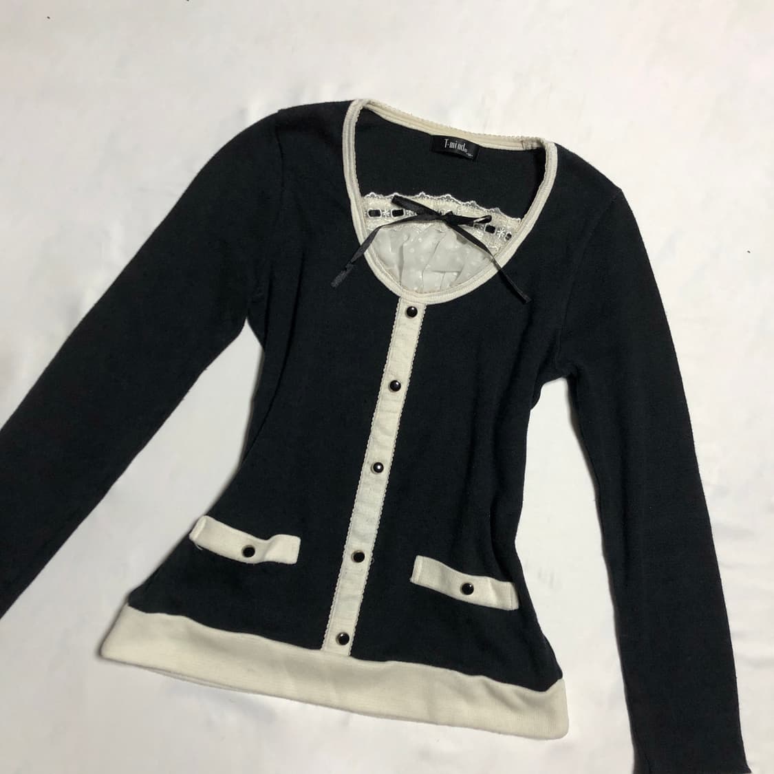 리본 로걀 블라우스 탑  블랙 상품이미지2