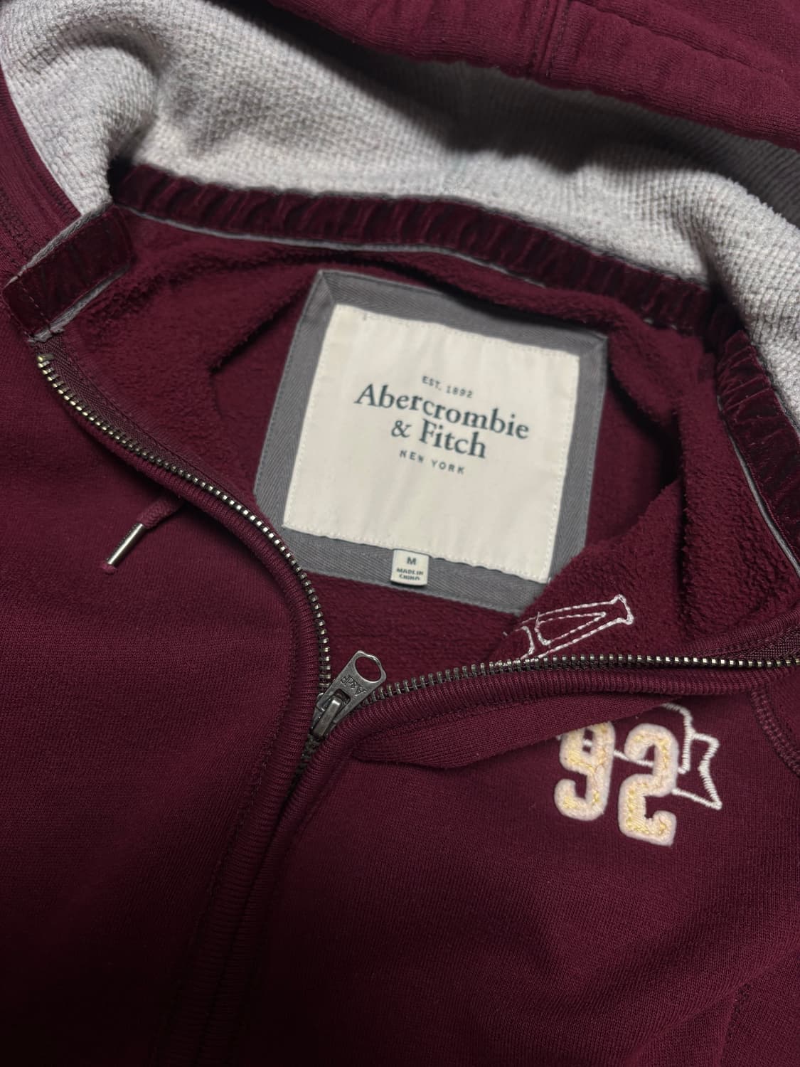 아베크롬비 후드집업 버건디 대대장 딱붙핏 (투웨이) 상품이미지3