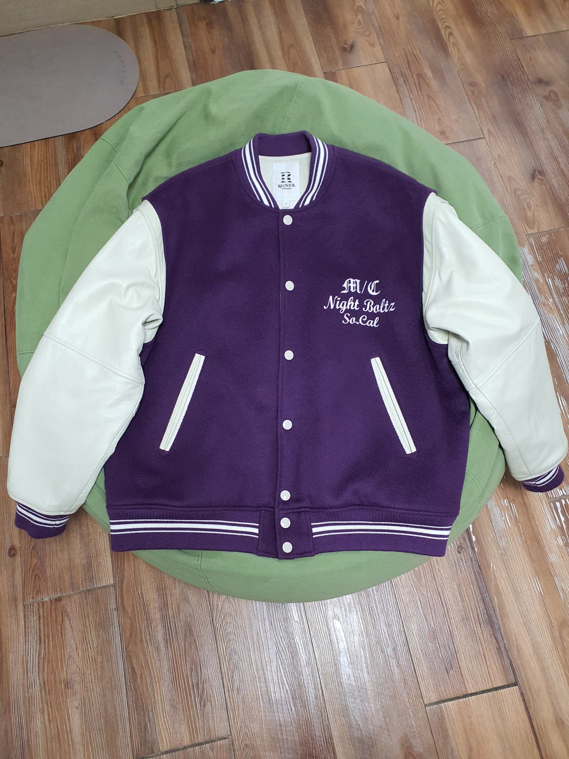 리오버 바시티 자켓, m사이즈 상품이미지1