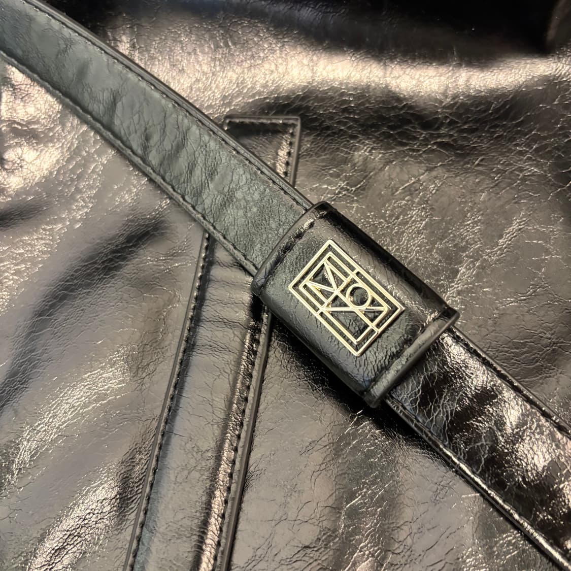 정품 밈더워드로드 크랙 레더 빅 토트백     상품이미지8