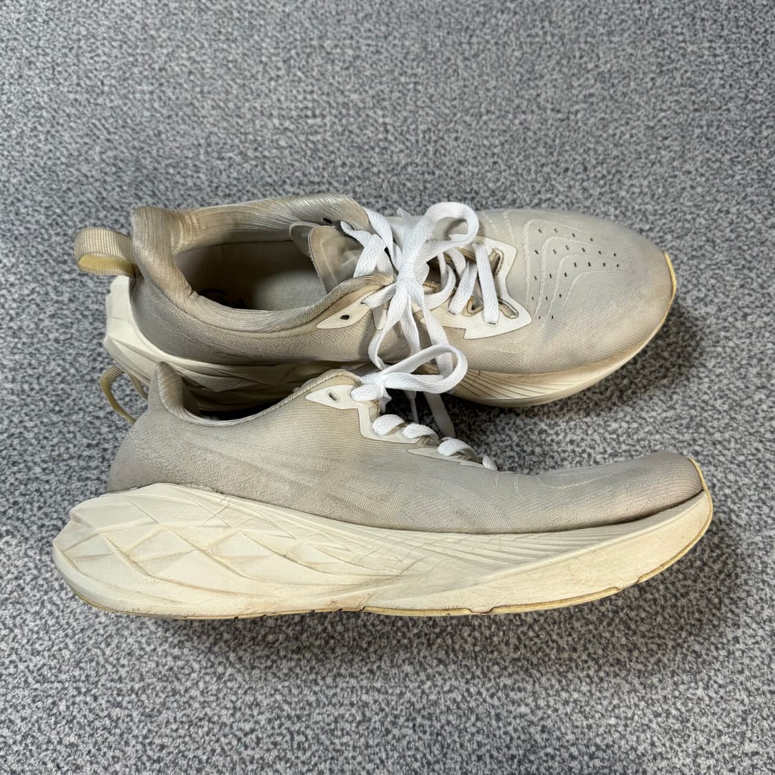 [정가 20만원] 아식스 노바블라스트 4 285 상품이미지6