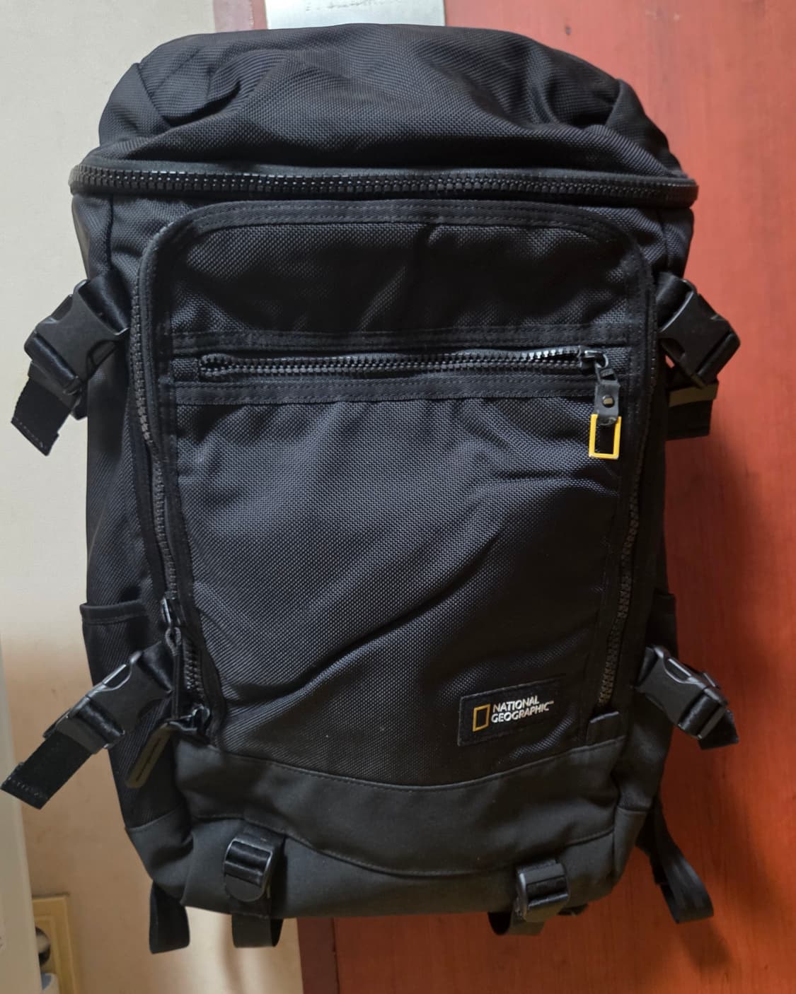 내셔널지오그래픽 백팩 검정 상품이미지1
