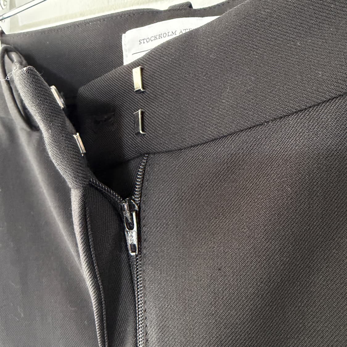 [27] 앤아더스토리즈 부츠컷 슬랙스 블랙 상품이미지5