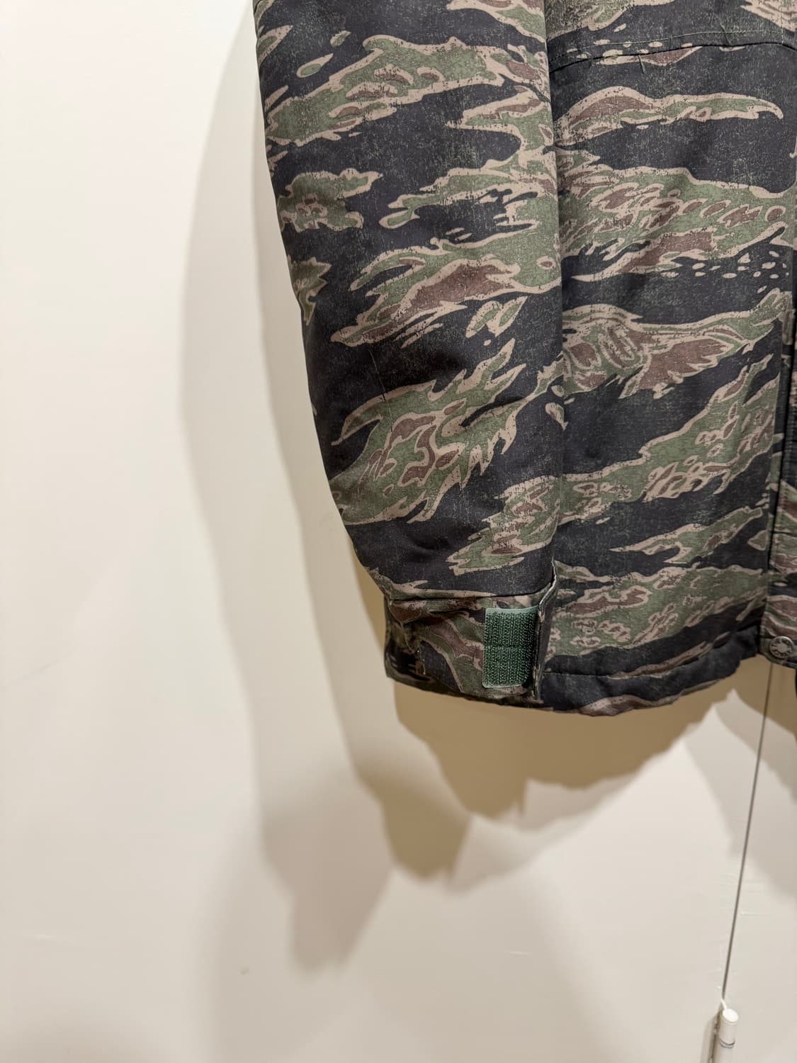 노스페이스 타이거 카모 후드 바람막이 상품이미지4