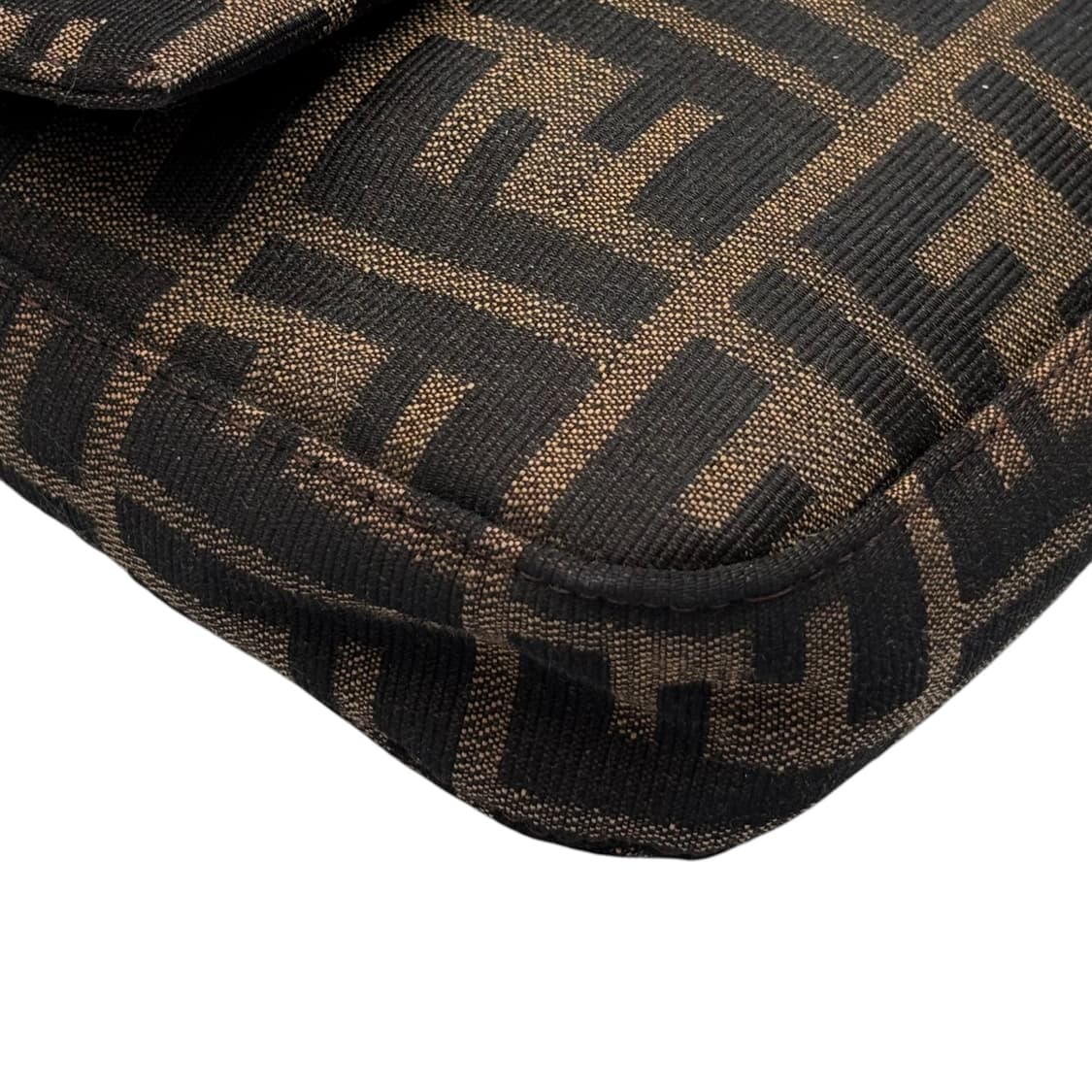 펜디 바게트백 빅FF 주카 브라운 상품이미지3