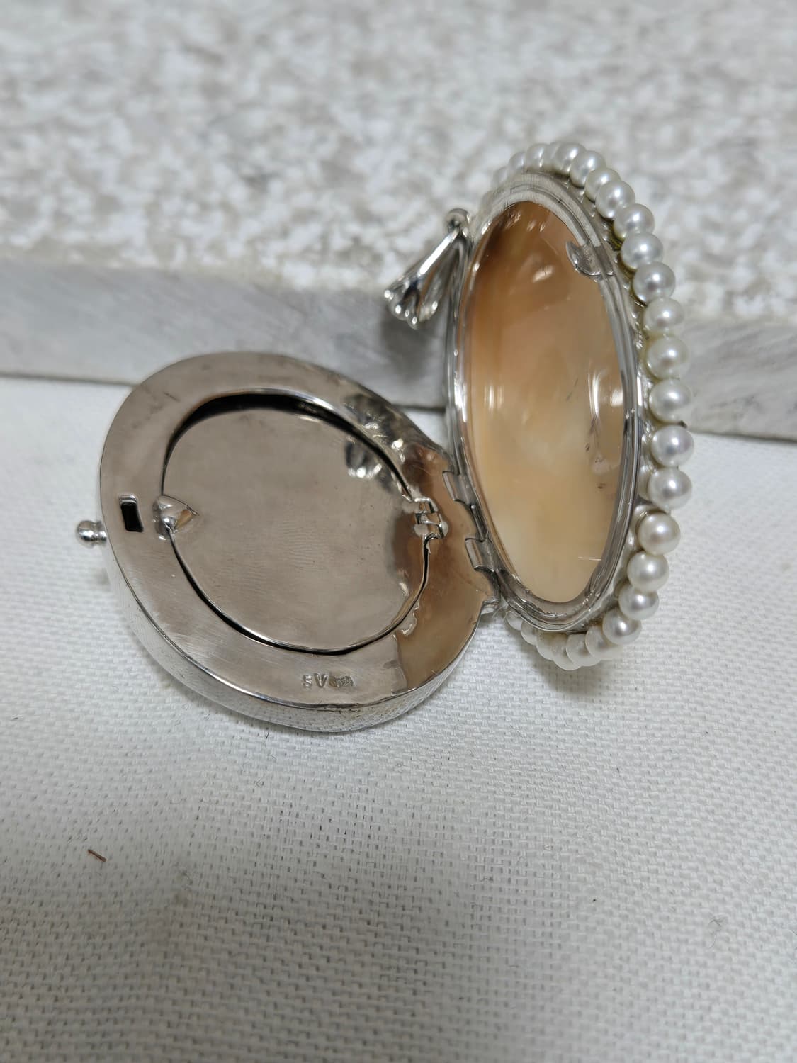 Vintage Sterling Silver Locket Pendant
S 상품이미지4