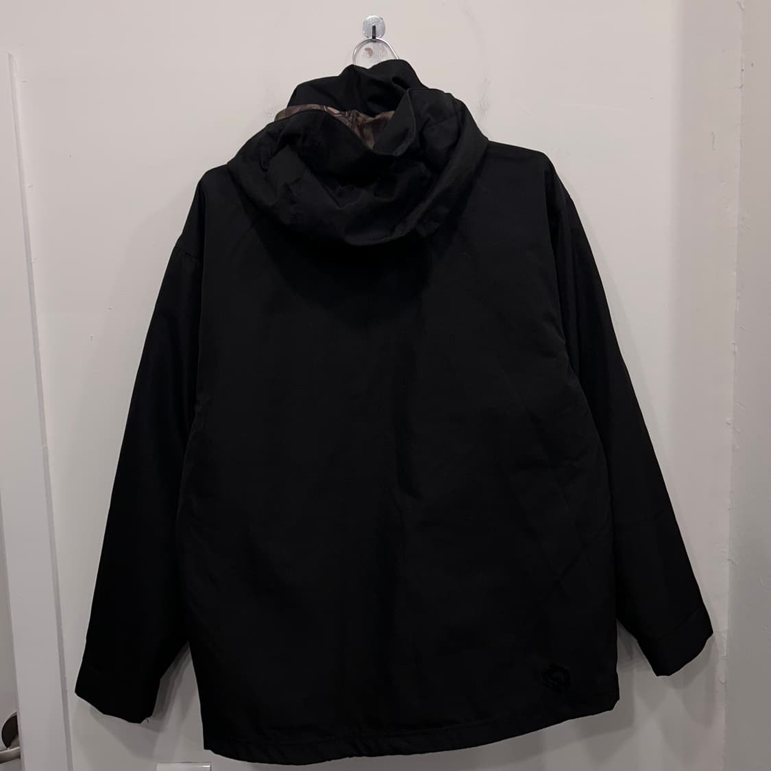 TSN 포켓 글로시 하이넥 후드 보드자켓 상품이미지5