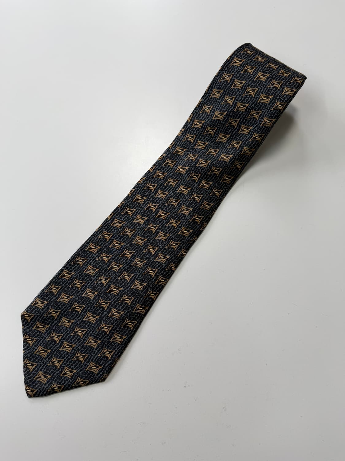 미치코런던(MICHIKO LONDON) 실크 넥타이 9cm 상품이미지1