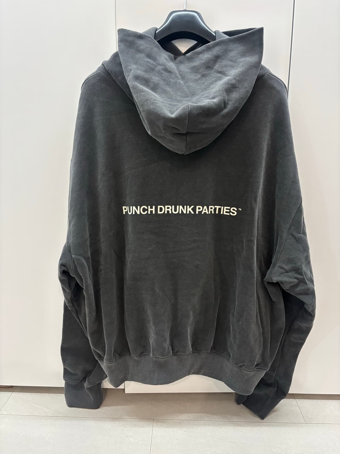 [2] 새상품 펀치드렁크파티스 후드 상품이미지2