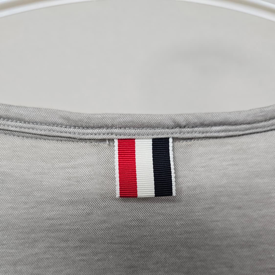 톰브라운 삼선 반팔 티셔츠 2사이즈 95 100 판매 상품이미지5