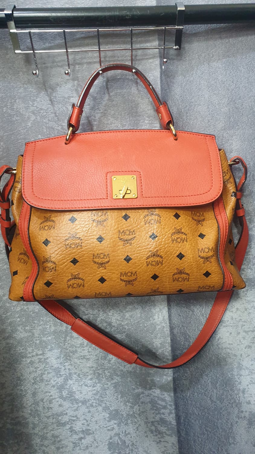 MCM 비세토스 숄더크로스백 코냑 레드 상품이미지1